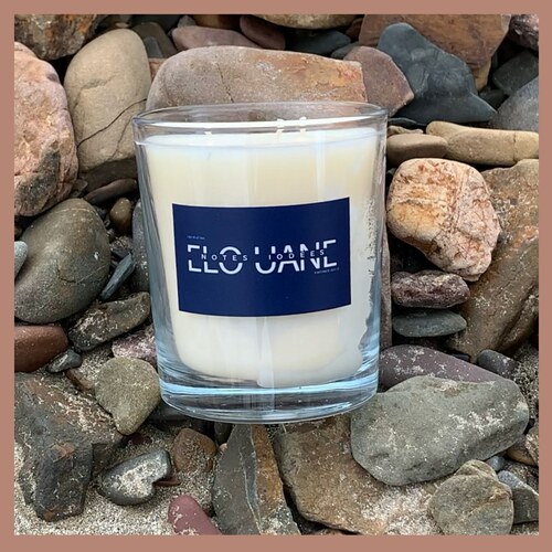 instagram-12 ✨ ELOUANE ✨

Saviez-vous que "Elouane" signifie "Lumière" en celte? C'est de là qu'est née notre collection bretonne en 2016 qui ne cesse de s'agrandir depuis.

Allez-vite découvrir tout ses secrets dévoilés dans le dernier article de blog!
(lien dans la bio) 📲

#uneparenthesebougie #elouane #bougieparfumée #bougiebretonne #madeinfrance #bougieartisanale #lesaviezvous #parfumdemaison