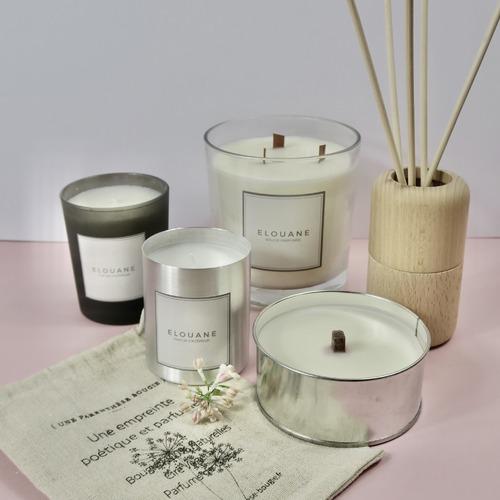 instagram-5 La fête des mères approche et cette année elle sera parfumée! Faites votre choix parmi nos multiples parfums et modèles de bougies parfumées et diffuseurs. Et si vous le souhaitez, vous pouvez faire personnalisée votre bougie avec l'étiquette de votre choix (nous contacter en MP). De quoi lui donner une belle dose d'amour qu'elle gardera à ses côtés! 🌸💞

#fetedesmères #ideecadeau #plaisirdoffrir #jetaimemaman #bonnefetemaman #cadeaufetedesmères #cadeaupersonnalisé #fabricationfrancaise #homefragrance #elouane #bougienaturelle #paimpol #parfumdemaison #uneparenthesebougie #madeinfrance #bougieartisanale #bougievegetale #plaisirsimple #bougiefleurie #bougieparfumée #bougiepersonnalisée #cirevegetale #cadeaumadeinfrance #diffuseurdeparfum #parfumdegrasse #loveisintheair #parfumdambiance
