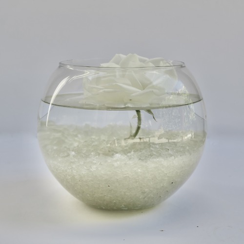 instagram-1 Mariage, baptême, anniversaire ou juste repas de famille, les granules décoratives (disponibles en 4 couleurs) sont de véritables alliées pour une décoration de table originale et tendance! Avec une bougie flottante ou une fleur, vos centres de tables peuvent être illuminés et parfumés! Rendez-vous dés maintenant sur le site pour plus d'inspiration déco! 

#fleursauvages #madeinfrance #ideecadeau #printemps #fabricationfrancaise #ideedeco #paimpol #decorationinterieur #uneparenthesebougie #rose #elouane #deconature #nature #vegetal #decodetable #centredetable #inspideco #decodemariage #tabledemariage #bapteme #tabledeceremonie #ideedecodemariage #bougieflottante #decorationdetable #decorationdemariage #champetre #chic #mariageboheme #mariagenature #rustiquechic